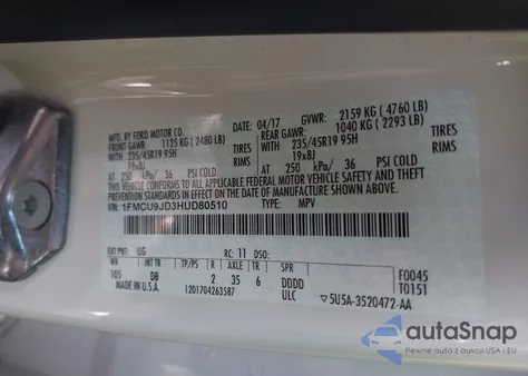 2017 Ford Escape Titanium z USA, uszkodzony, nr VIN 1FMCU9JD3HUD80510